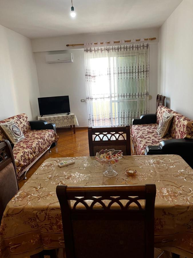 Appartamento Incantevole Con Posto Auto Privato Vlorë Eksteriør billede
