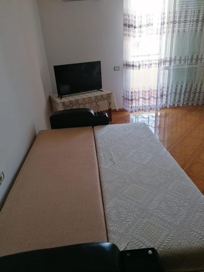 Appartamento Incantevole Con Posto Auto Privato Vlorë Eksteriør billede