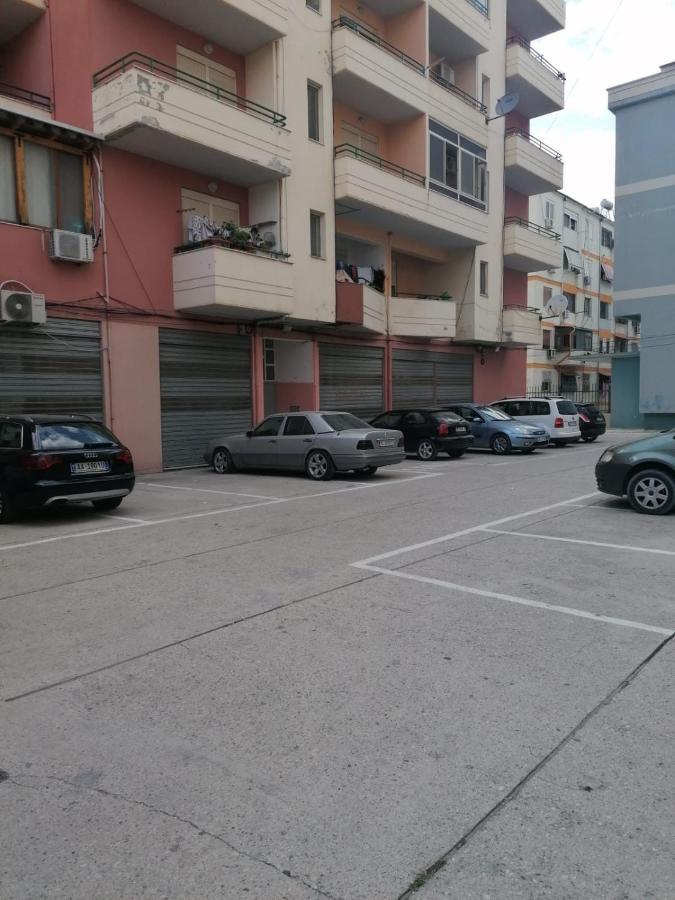 Appartamento Incantevole Con Posto Auto Privato Vlorë Eksteriør billede
