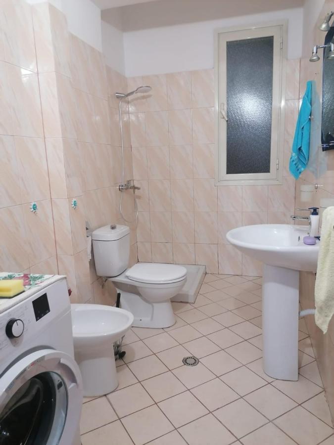 Appartamento Incantevole Con Posto Auto Privato Vlorë Eksteriør billede